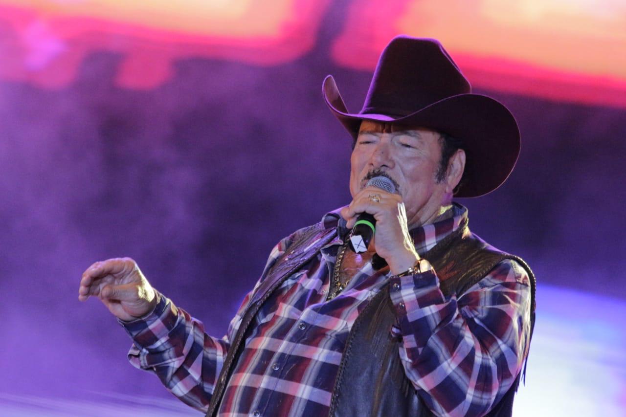 Lalo Mora